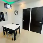 Comfortable 2 Bedroom Unit Near Airport