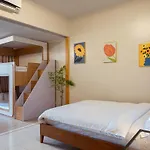 Uptown Bgc Spacious Unit - 1 Queen Bed And Bunkbed