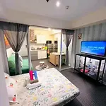 Azure Urban Resort Staycation By Yana