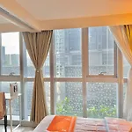 Modern Interiored Suite In Uptown Bgc With Fastwi-Fi