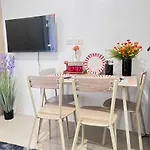 Unistay Shore Res W Bal Manila Bay View Nr Moa