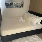 12 Minutes From Mall Of Asia - Spacious Condo With Balcony & Hot Shower