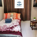 Mall Of Asia Condotel Shore 3 Residence