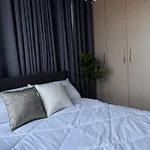 Spacious Modern Suites With Amazing City View