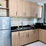 Budget City View W Pool Access In Bgc Taguig City