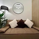 Studio, 1 Bedroom With Balcony, With Own Kitchen And Washing Machine, Can Cook And Wash Clothes, Pool View Or City View, In Pasay Manila, Walking Distance To Mall Of Asia And Manila Bay, And 20Mins Drive In Manila Airport,Shore Or Shell Residence