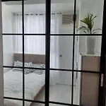 Stylish Condo At Mezza 1 With Fast Wifi Netflix