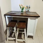 Condo Deluxe Near Naia Terminal 3