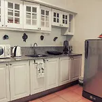 1015 West Insula Suites By Ays