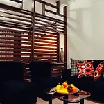 1014 West Insula Suites By Ays