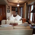 Ceo Suites