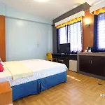 Zen Rooms Basic Quirino Station