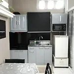 Gwentop Condotel At One Metropolitan Place Condominium