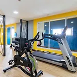 Reddoorz Premium Near Ateneo Katipunan