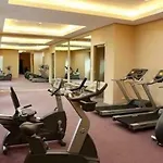 Mandaluyong 2 Bedroom W 2 Queen, 50Hdtv Across Shangrila Mall