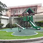 Sally\'S Place At La Verti Residences