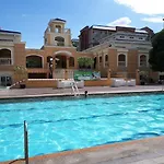 Eiffel Suite Chateau Elysee Near Naia Airport