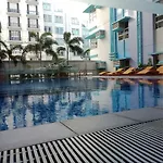101 Newport City Chillax C2 Manila Airport Pasay
