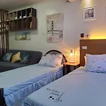 Jen\'S Paranaque City Apartment