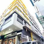 Oyo 505 Jardin Suites
