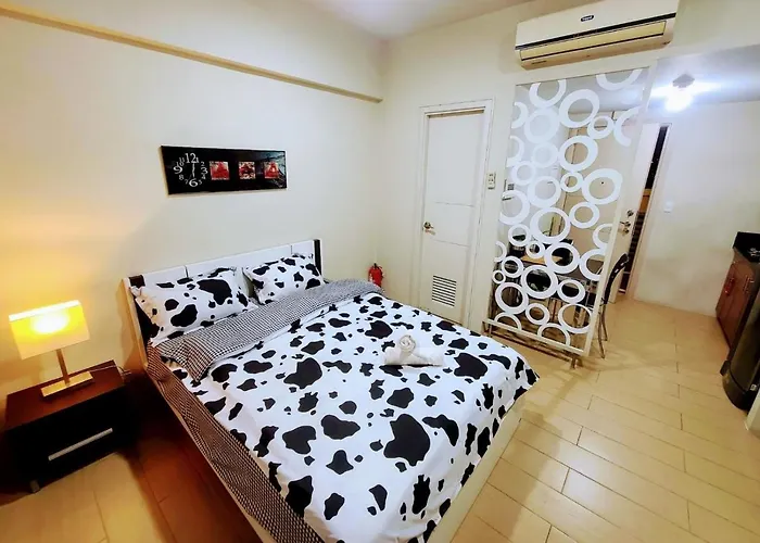 Cozy City View Condo @ Newport Naia T3 Airport & Rwm