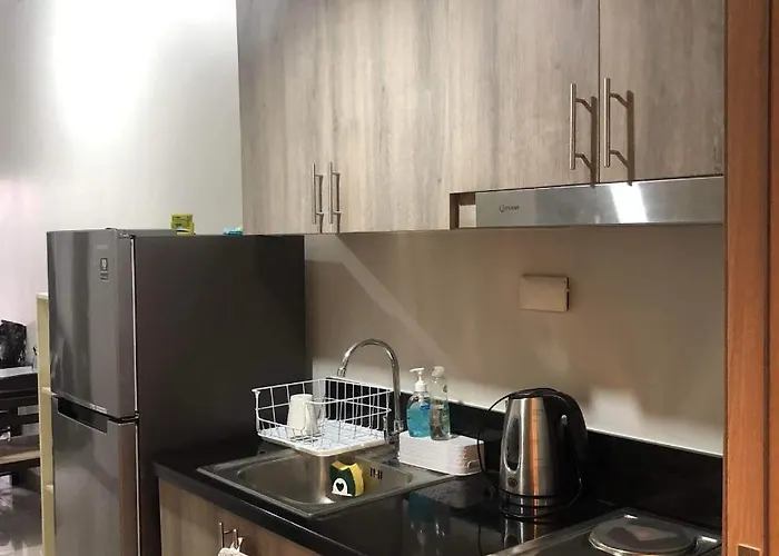 Condo Staycation Near Mall Of Asia