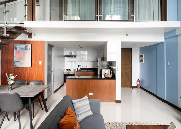 Modern Loft, 65 In Uhd Tv W Fast Wifi + Pool & Gym