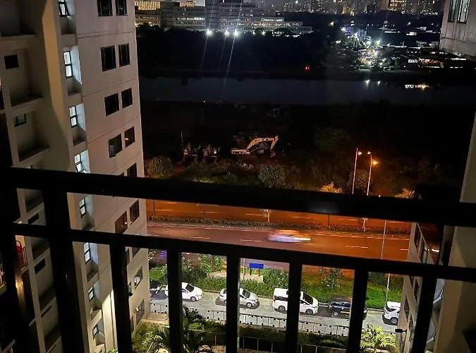 Shore 2 Residences @ Mall Of Asia