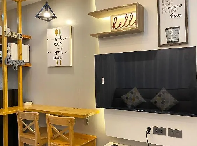 Breeze Residences Walking Only To Star City/World Trade Center/Picc