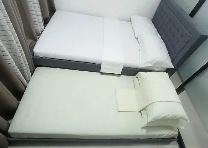 Cozy 1Br With Netflix & Balcony Pool View Condo