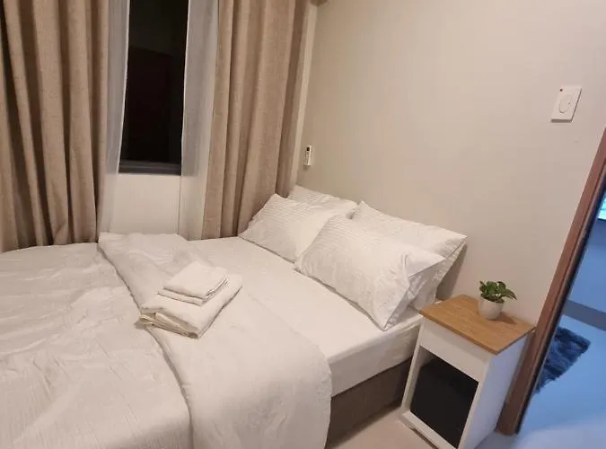 Shore 3 Residences Mall Of Asia Pool View Netflix Free Wifi