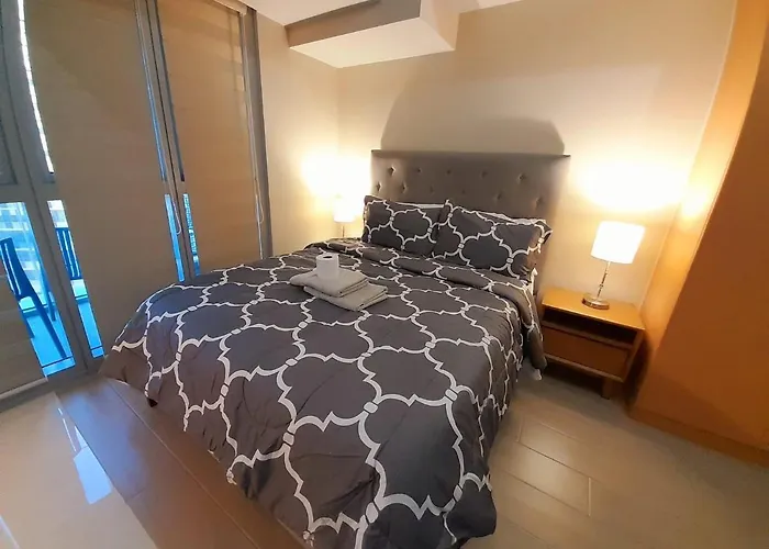 1 Bedroom Uptown Bgc Condo With Balcony