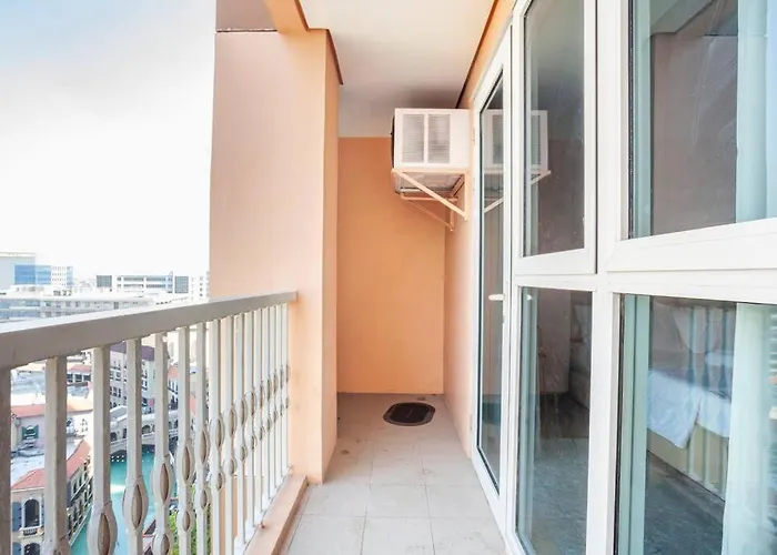 Refined & Homey Luxury Apartment