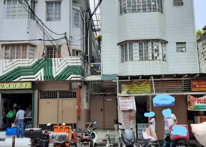 Budget Transient Capsule Room Makati Near Ayala And Buendia