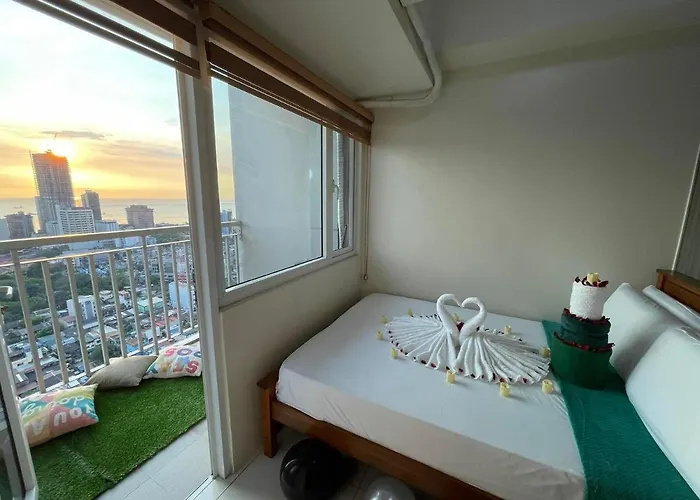Stays At Green Residences With Balcony Free Breakfast For 2