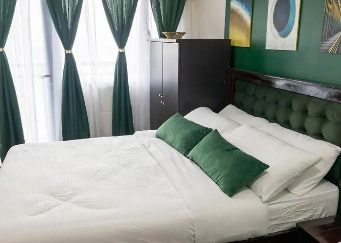 Royal Victorian Studio In Makati