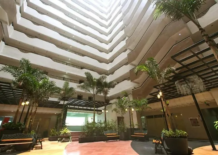 Spacious Condo In Q.C. W/ Wifi,Near Sm North