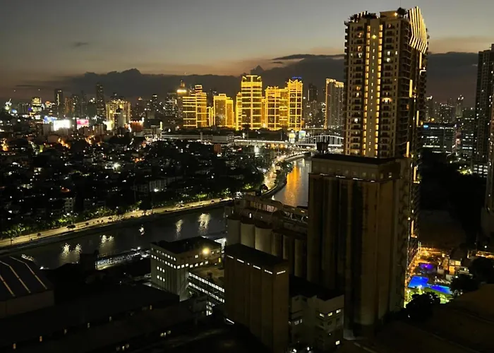 Near Bgc 1Br Wi-Fi Netflix Balcony Skyline