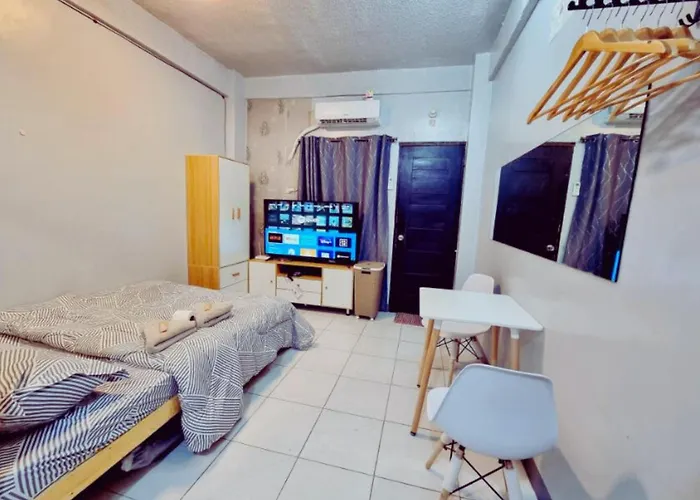 Small Apartment Near Sm North Project 7