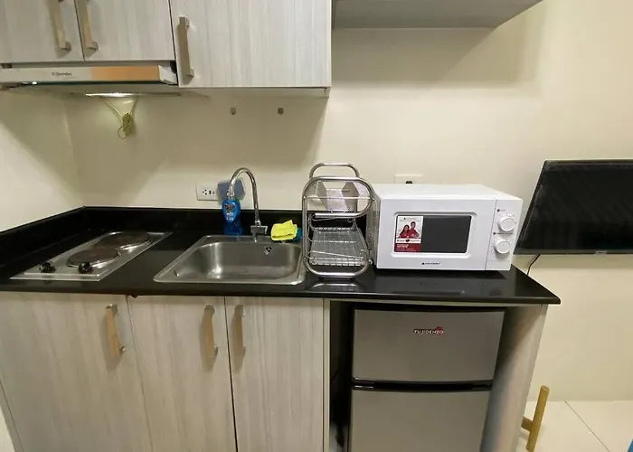 Double Bed, Reliable Wi-Fi W/ Back Up Internet
