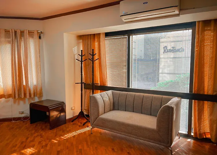 Spacious Luxury 3Br At The Heart Of Makati