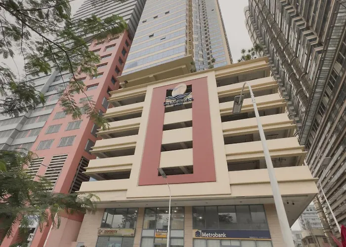 Snugglepod Condotel - Grand Riviera Suites, Us Embassy Manila, Roxas Blvd