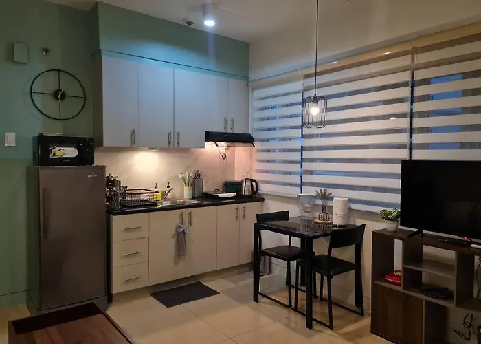 Cute Studio Unit W/ Big Windows - B Morgan T1