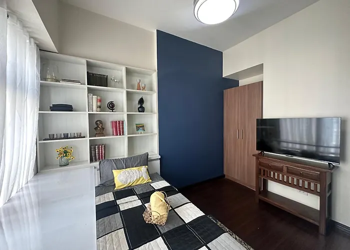 Single Bedroom With Private Toilet And Bath