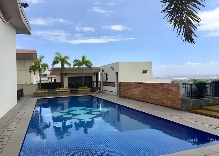 Cozy & Airy Suite Near Venice Mall Free Pool & Gym