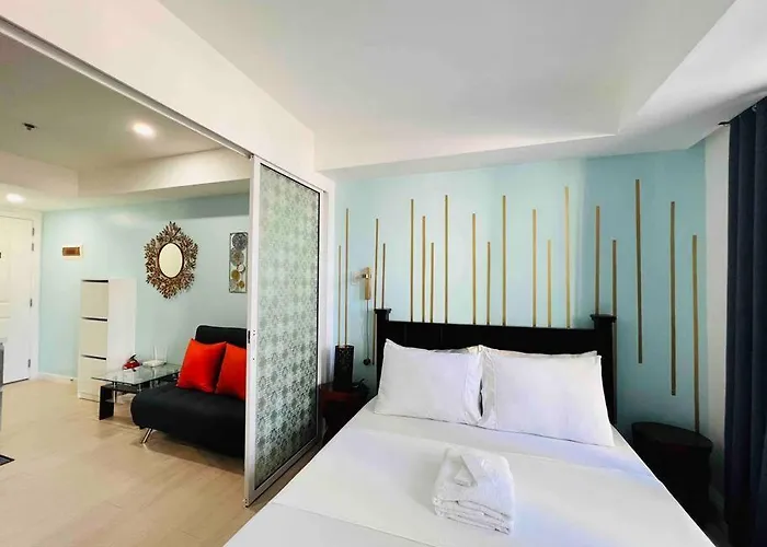 Artist\'S Haven Creative Condo At Azure