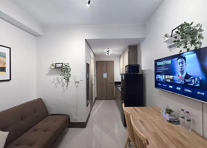 1Br Unit Condotel W Balcony Fame Residences -Fm32