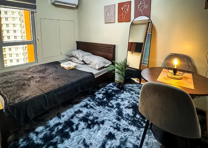 Sunshine 100 Stylish Condo By The Capital Cabin