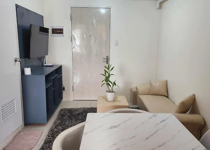 Urban Deca R1125 Ortigas Sm East