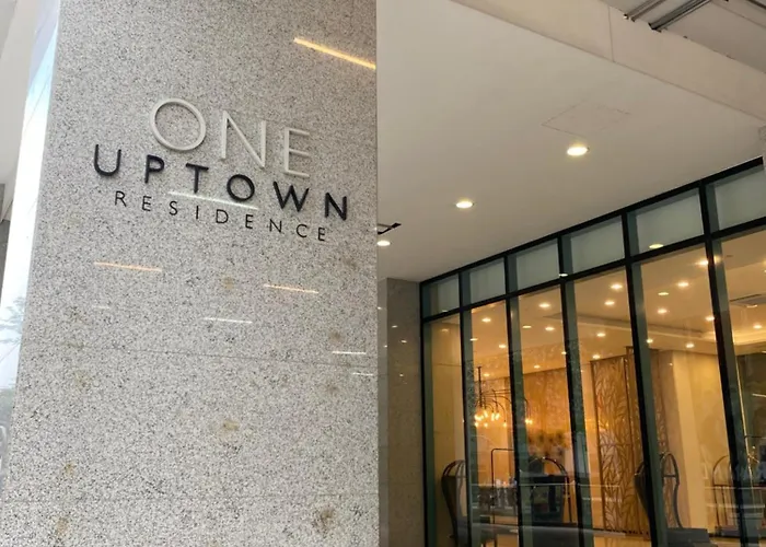 1 Bedroom Uptown Bgc Across Uptown Mall